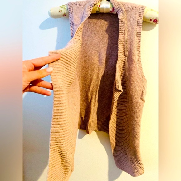 Small/medium Sweater Bundle 🌺 - Picture 15 of 15